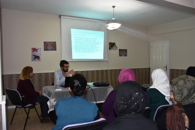 Nusaybin Belediyesi, çocukla iletişim paneli düzenledi