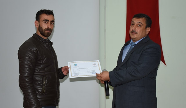 Nusaybin'de servis şoförleri ve avcılara sertifika