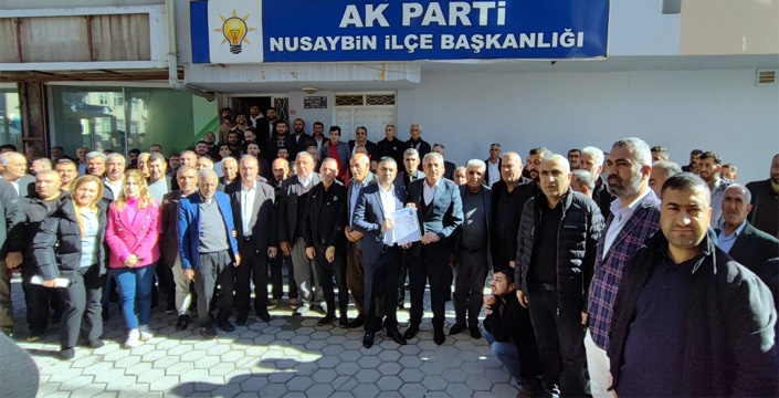 AK Parti'de Nusaybin Belediyesi için ilk Başvuruyu Av. Mehmet Çelik yaptı