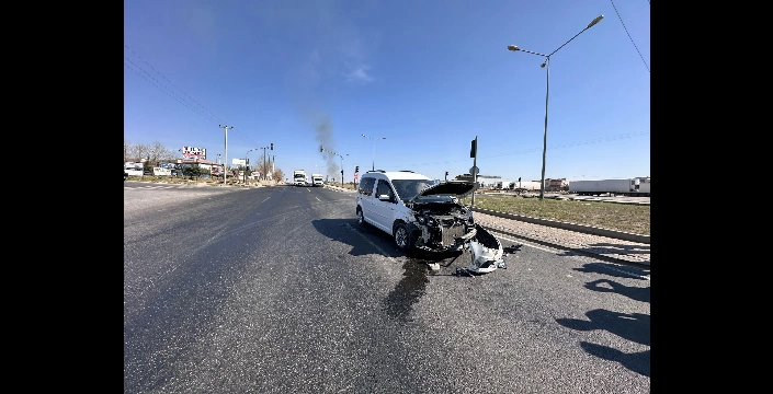 Nusaybin’de tanker ile hafif ticari araç çarpıştı
