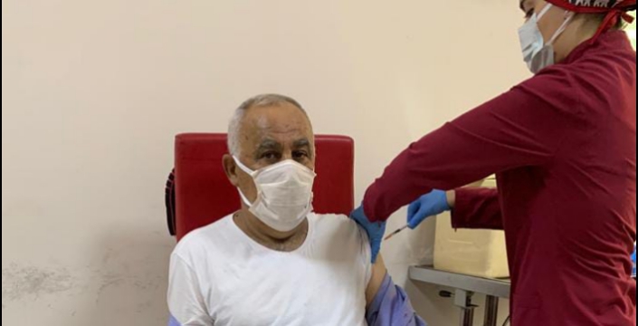 Nusaybin Hüda Par'dan Kovid-19 aşı kampanyasına destek